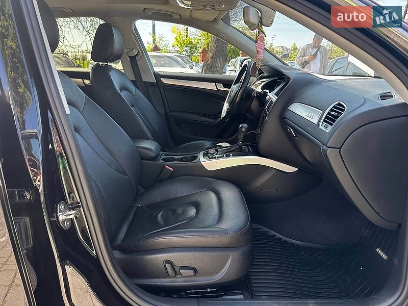Седан Audi A4 2011 в Одессе