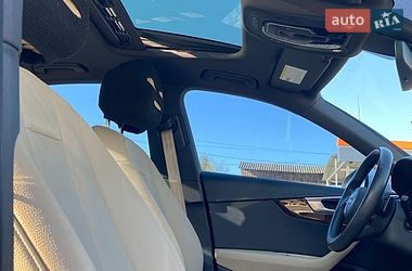 Седан Audi A4 2017 в Чернівцях