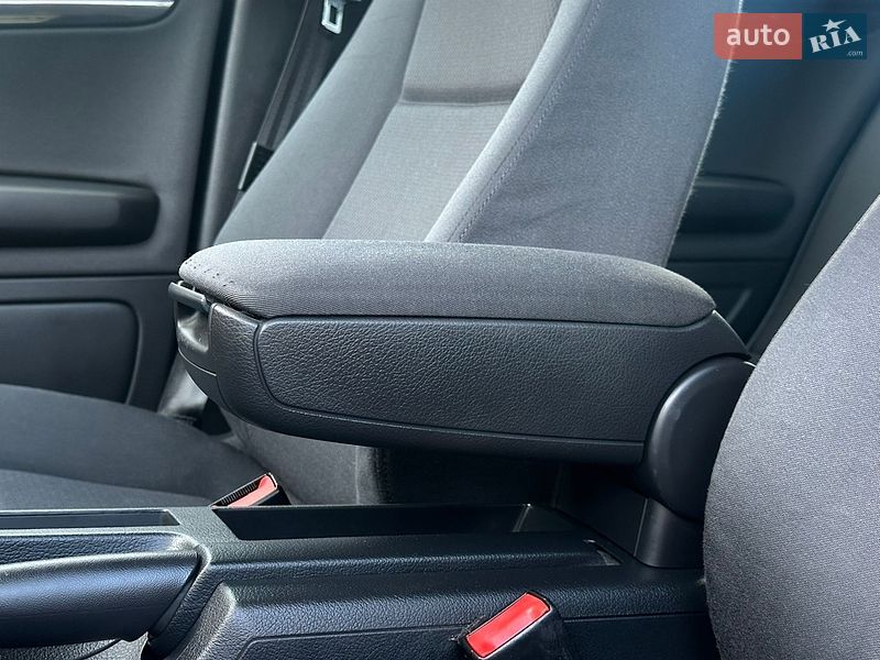 Универсал Audi A4 2003 в Сарнах