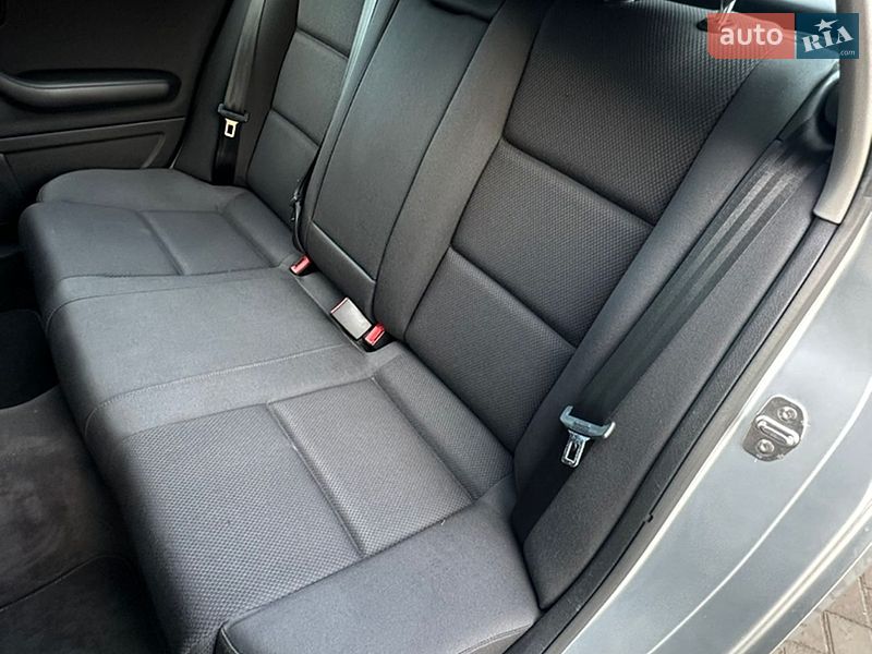 Универсал Audi A4 2003 в Сарнах