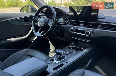 Седан Audi A4 2017 в Киеве