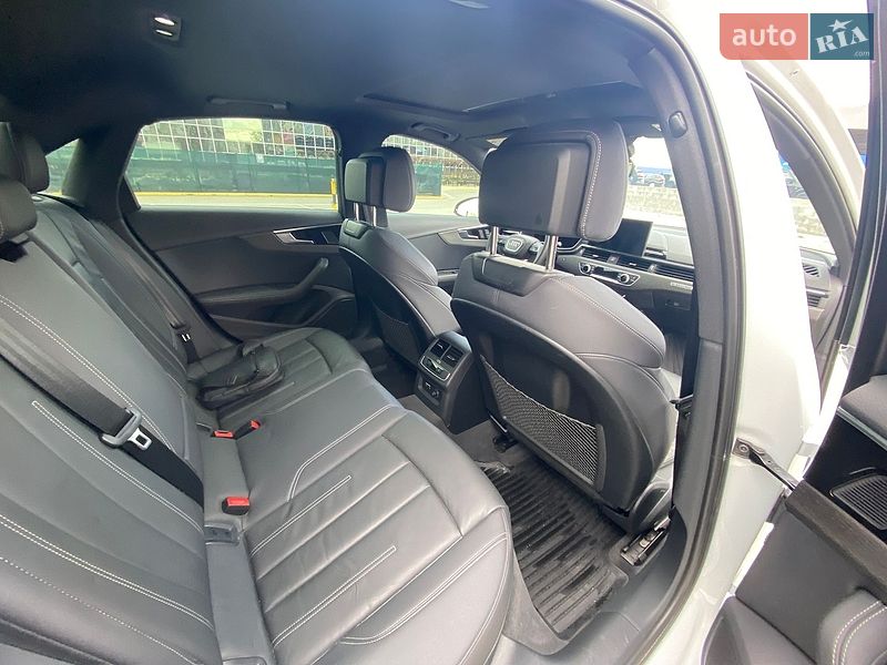 Седан Audi A4 2023 в Сумах