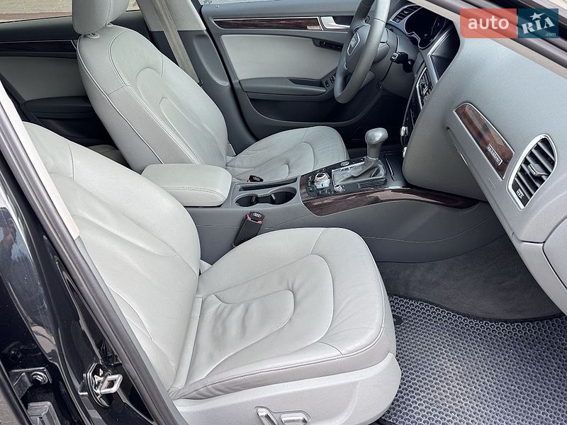 Седан Audi A4 2013 в Одессе