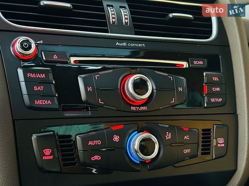 Седан Audi A4 2012 в Харькове