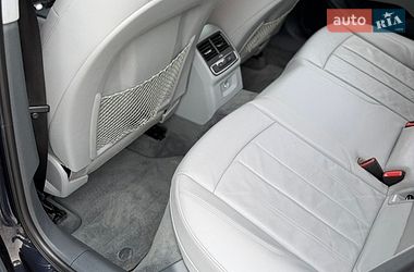 Седан Audi A4 2018 в Дубні