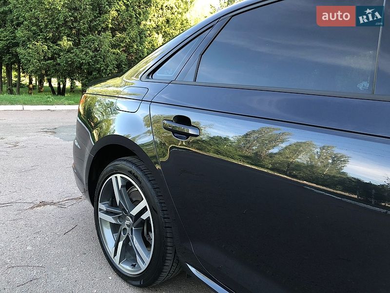 Седан Audi A4 2018 в Ирпене