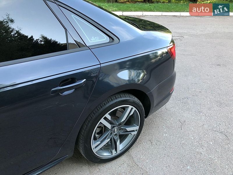 Седан Audi A4 2018 в Ирпене