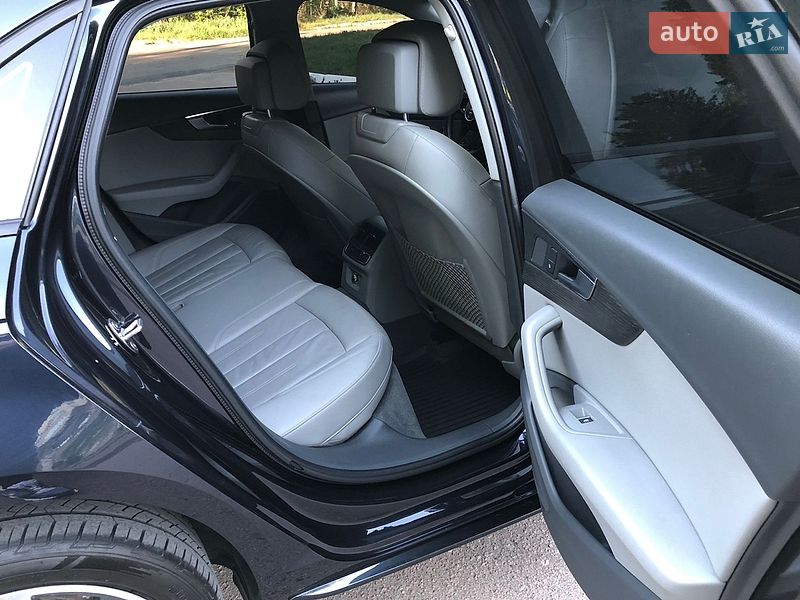 Седан Audi A4 2018 в Ирпене