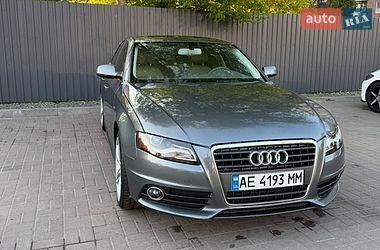 Седан Audi A4 2012 в Дніпрі