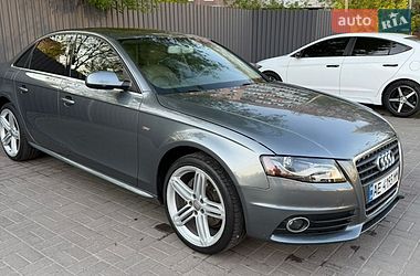Седан Audi A4 2012 в Дніпрі