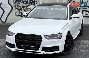 Седан Audi A4 2015 в Хмельницькому
