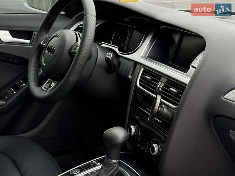 Седан Audi A4 2015 в Хмельницькому