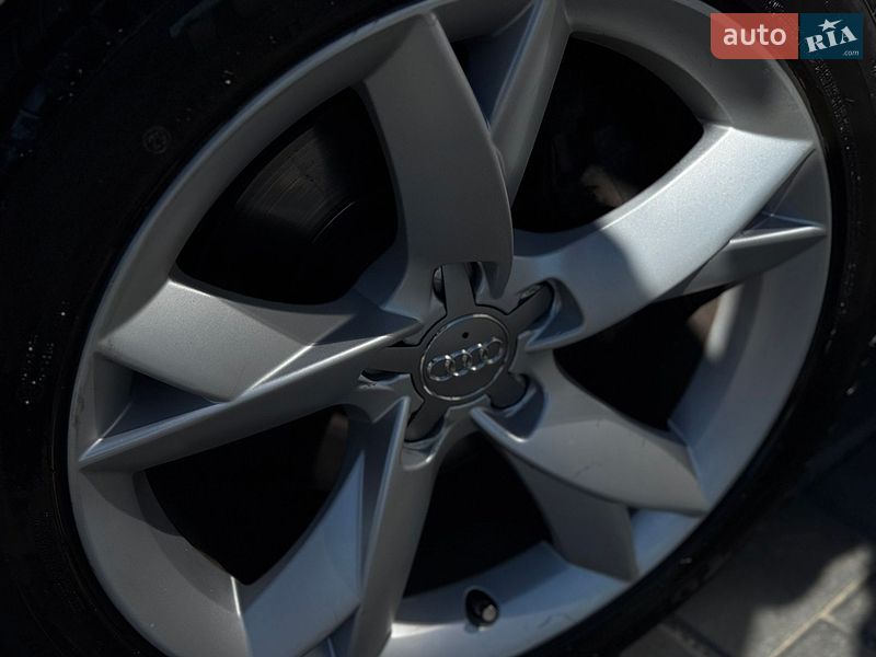 Седан Audi A4 2008 в Кропивницькому
