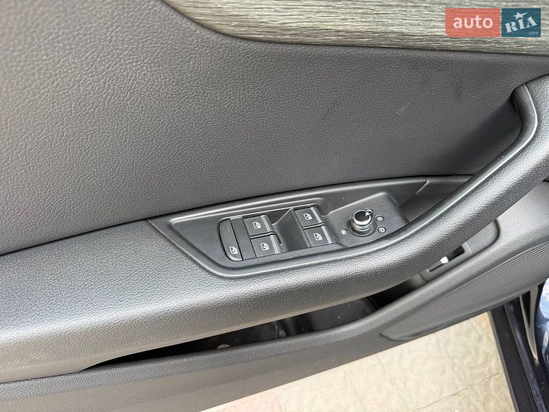 Седан Audi A4 2018 в Стрые