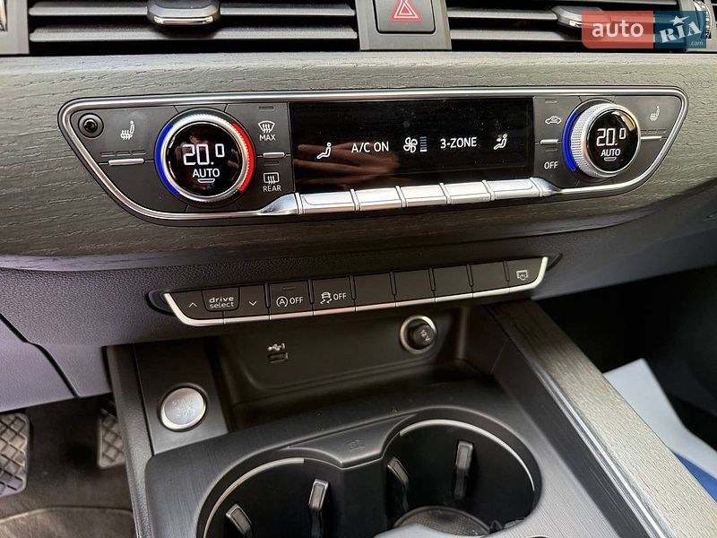 Седан Audi A4 2018 в Стрые