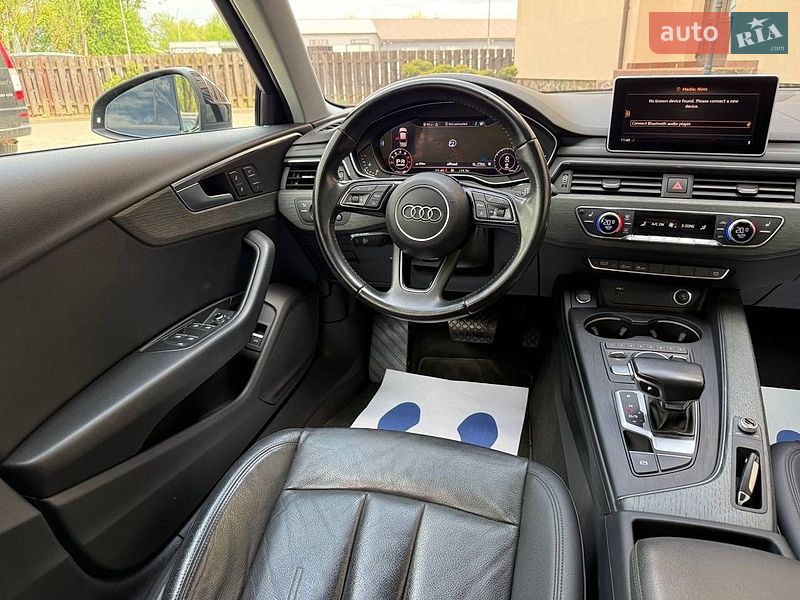 Седан Audi A4 2018 в Стрые