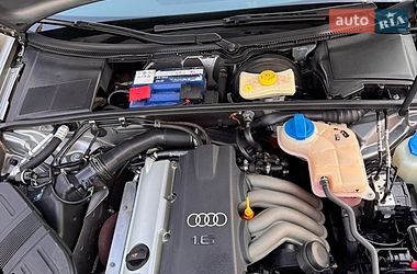 Седан Audi A4 2004 в Калиновке