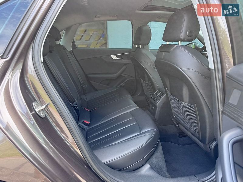Седан Audi A4 2018 в Києві