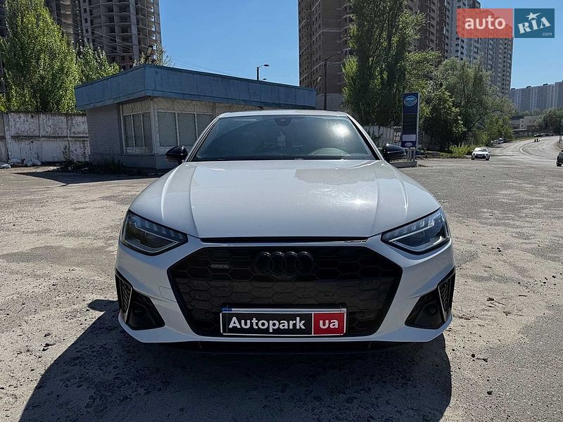 Седан Audi A4 2022 в Вінниці