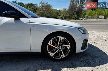 Седан Audi A4 2022 в Вінниці