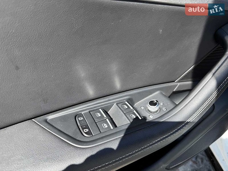 Седан Audi A4 2022 в Вінниці
