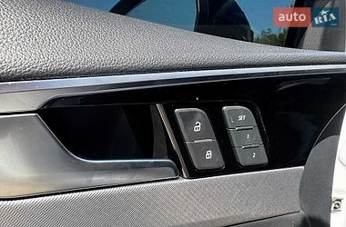 Седан Audi A4 2022 в Вінниці
