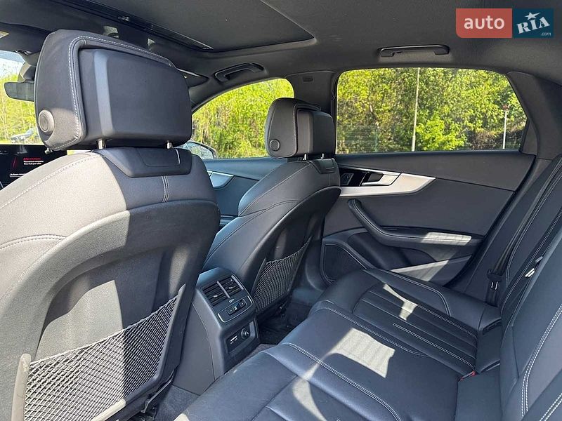Седан Audi A4 2022 в Вінниці