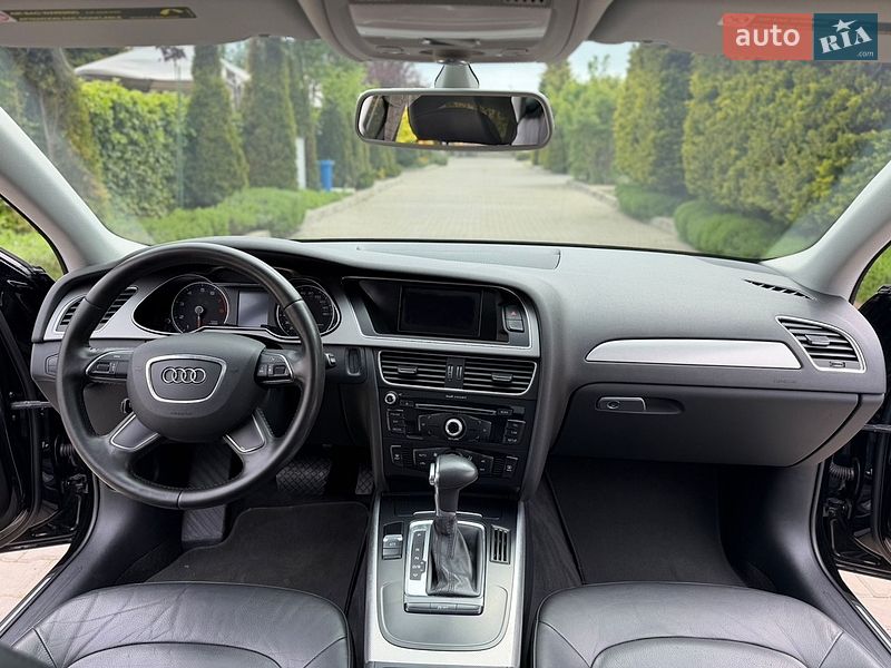 Седан Audi A4 2012 в Одессе