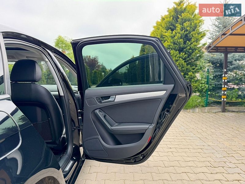 Седан Audi A4 2012 в Одессе