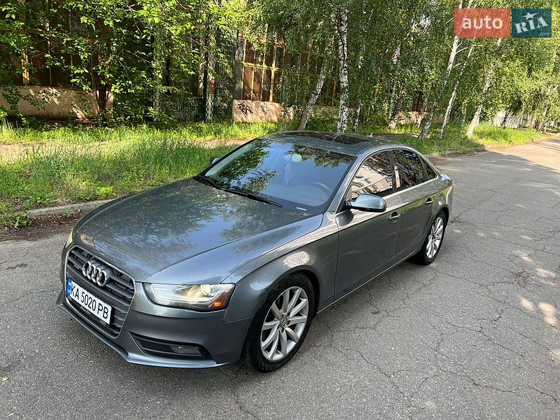 Седан Audi A4 2012 в Києві