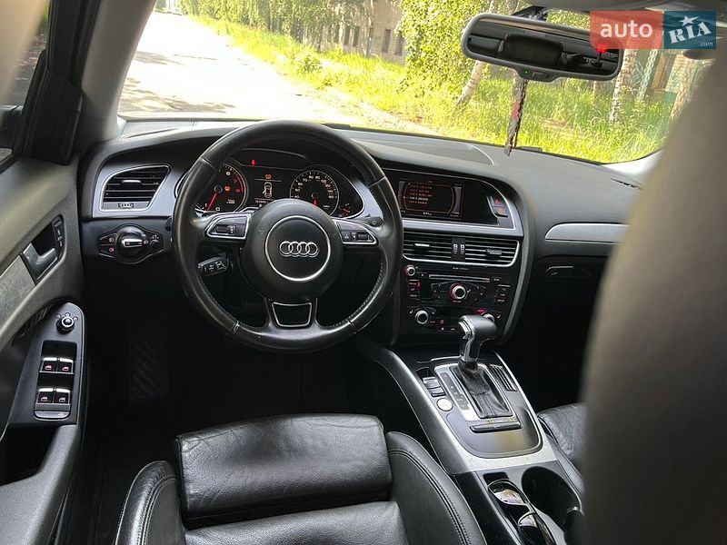 Седан Audi A4 2012 в Києві