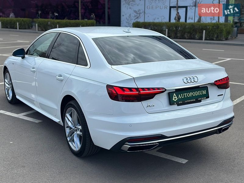 Седан Audi A4 2020 в Киеве
