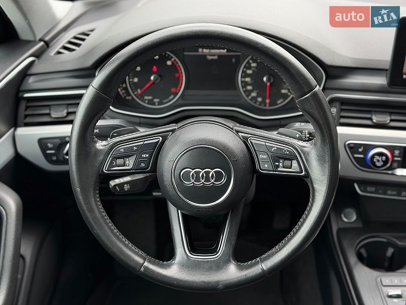 Седан Audi A4 2015 в Шептицькому