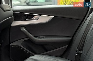 Седан Audi A4 2015 в Шептицькому