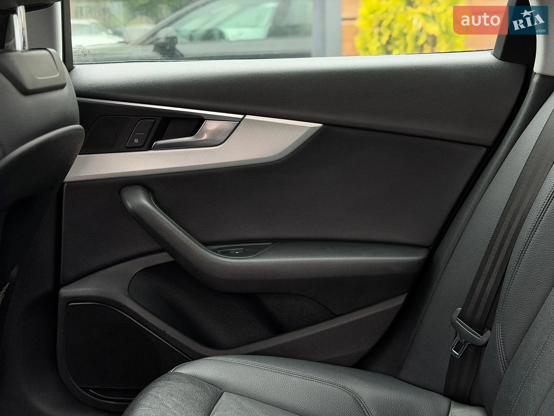 2015 Audi A4 - мініатюра 52