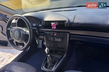 Седан Audi A4 2000 в Києві
