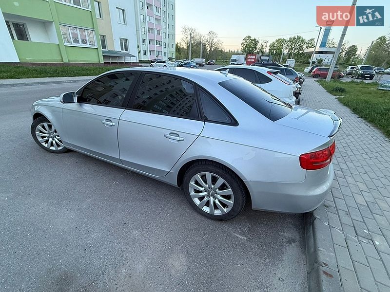 Седан Audi A4 2014 в Харкові