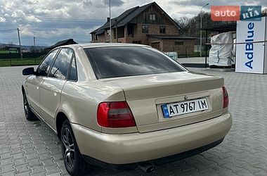 Седан Audi A4 1996 в Коломые