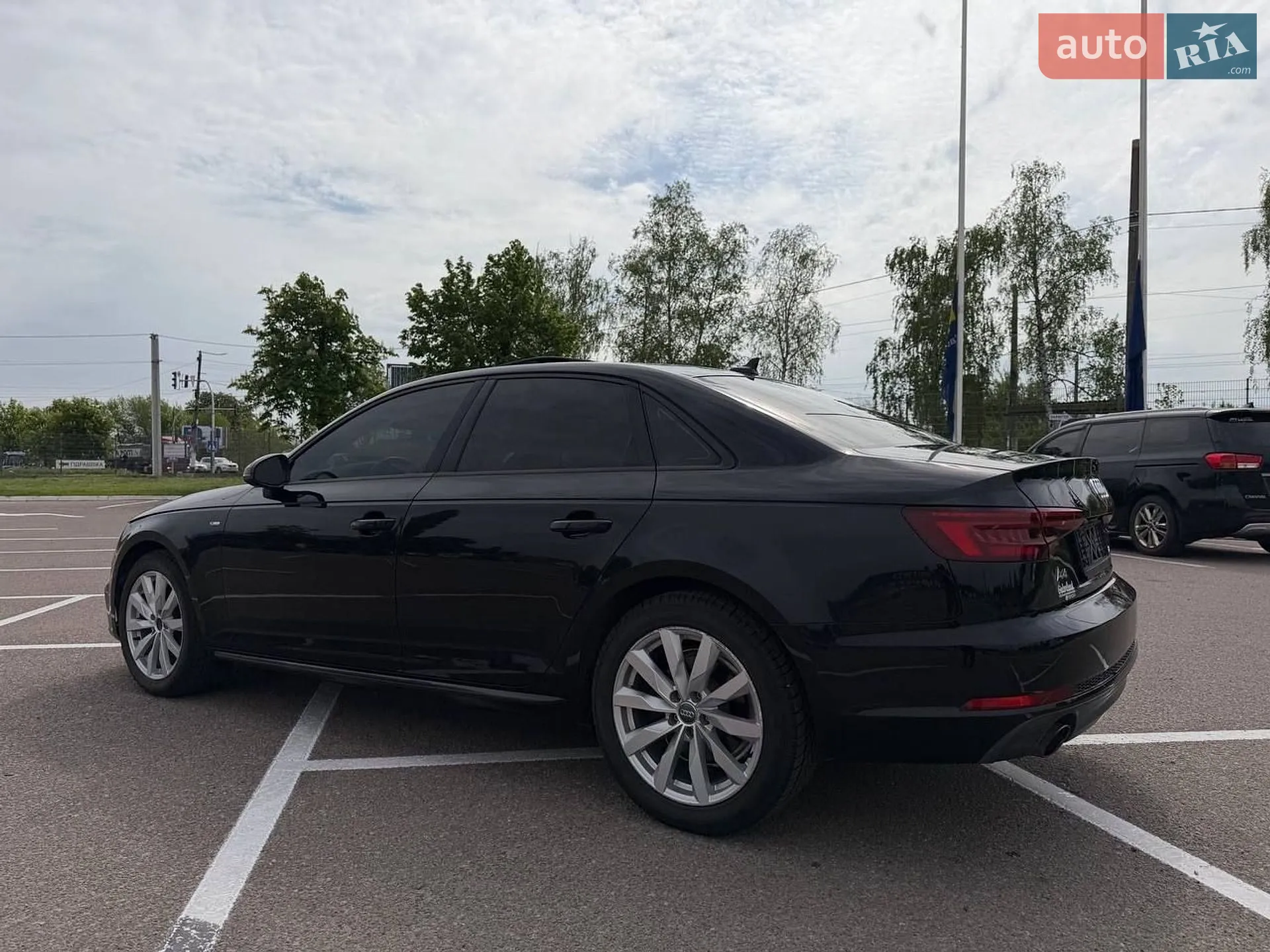 Audi A4 2017 VIN WAUKMAF44JA108417 фото оголошення 5 з 5