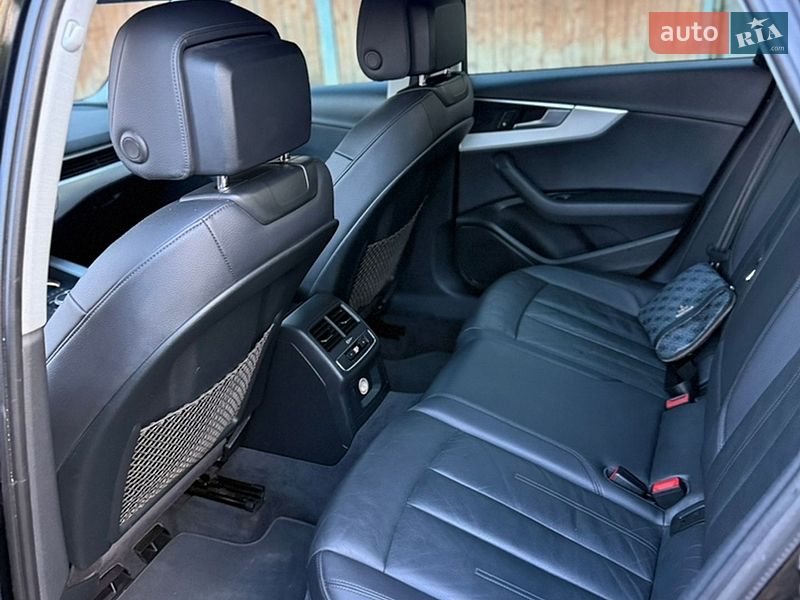 Седан Audi A4 2016 в Коломые
