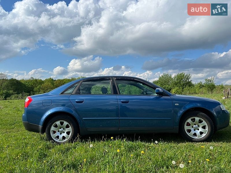 Седан Audi A4 2001 в Дрогобыче