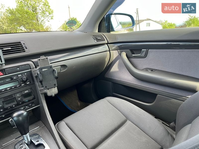 Седан Audi A4 2001 в Дрогобыче