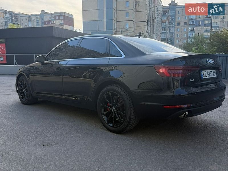 Седан Audi A4 2018 в Кривом Роге