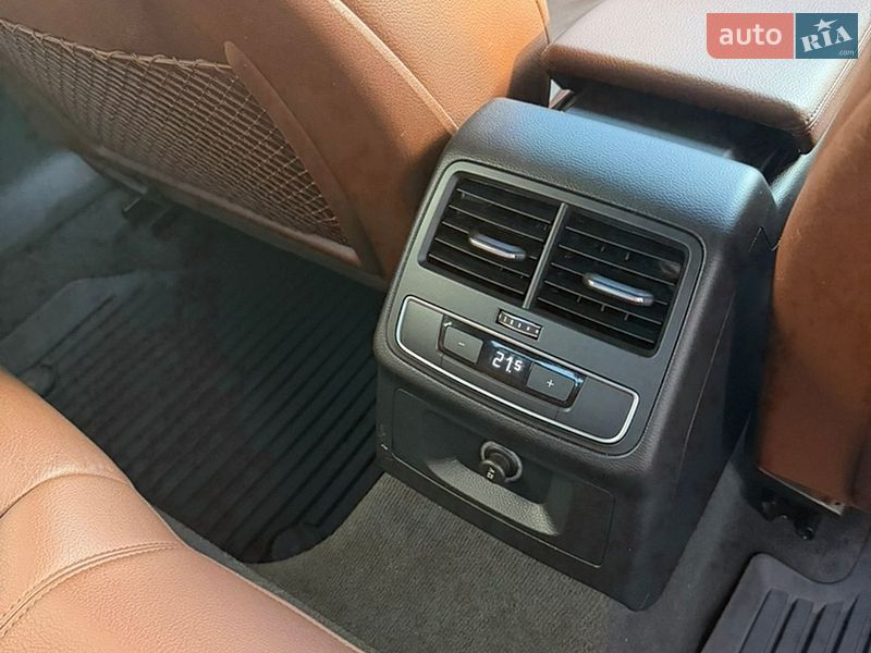 Седан Audi A4 2018 в Кривом Роге