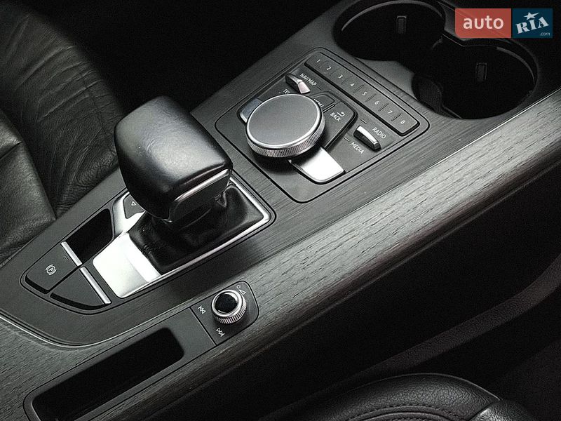Седан Audi A4 2017 в Николаеве