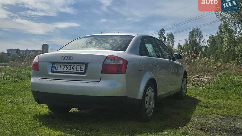 Седан Audi A4 2002 в Киеве