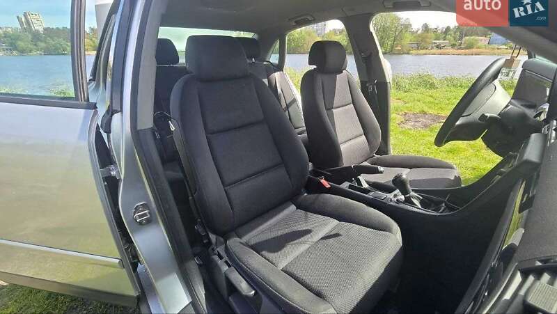 Седан Audi A4 2002 в Киеве