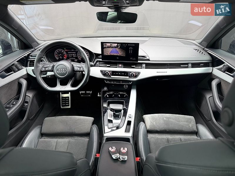 Седан Audi A4 2020 в Львові