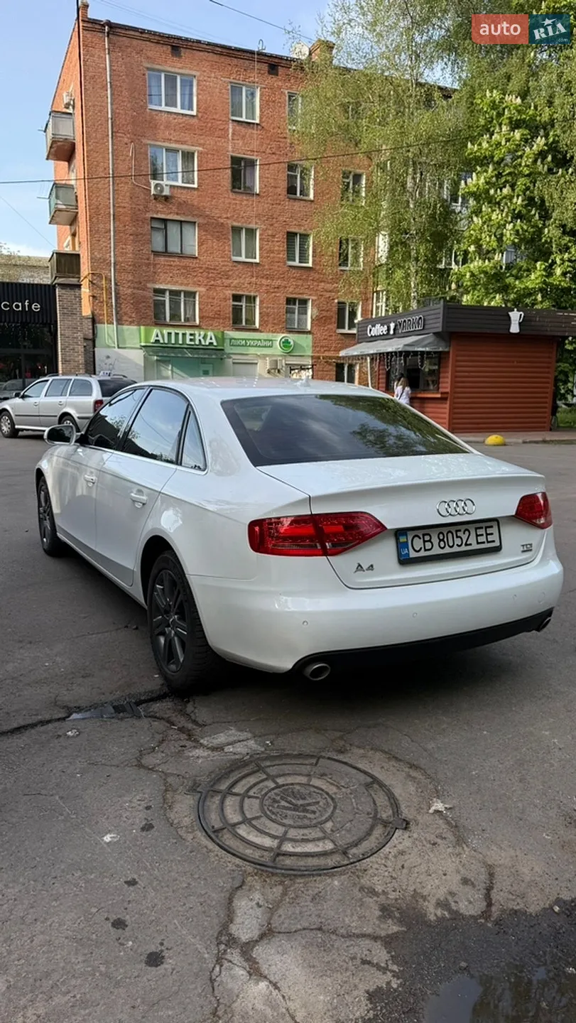 2010 Audi A4 - фото 1
