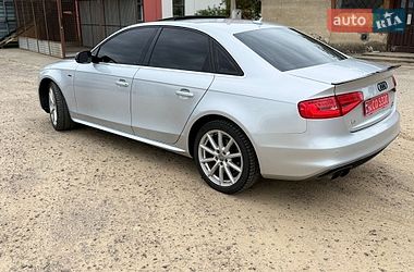 Седан Audi A4 2013 в Львове